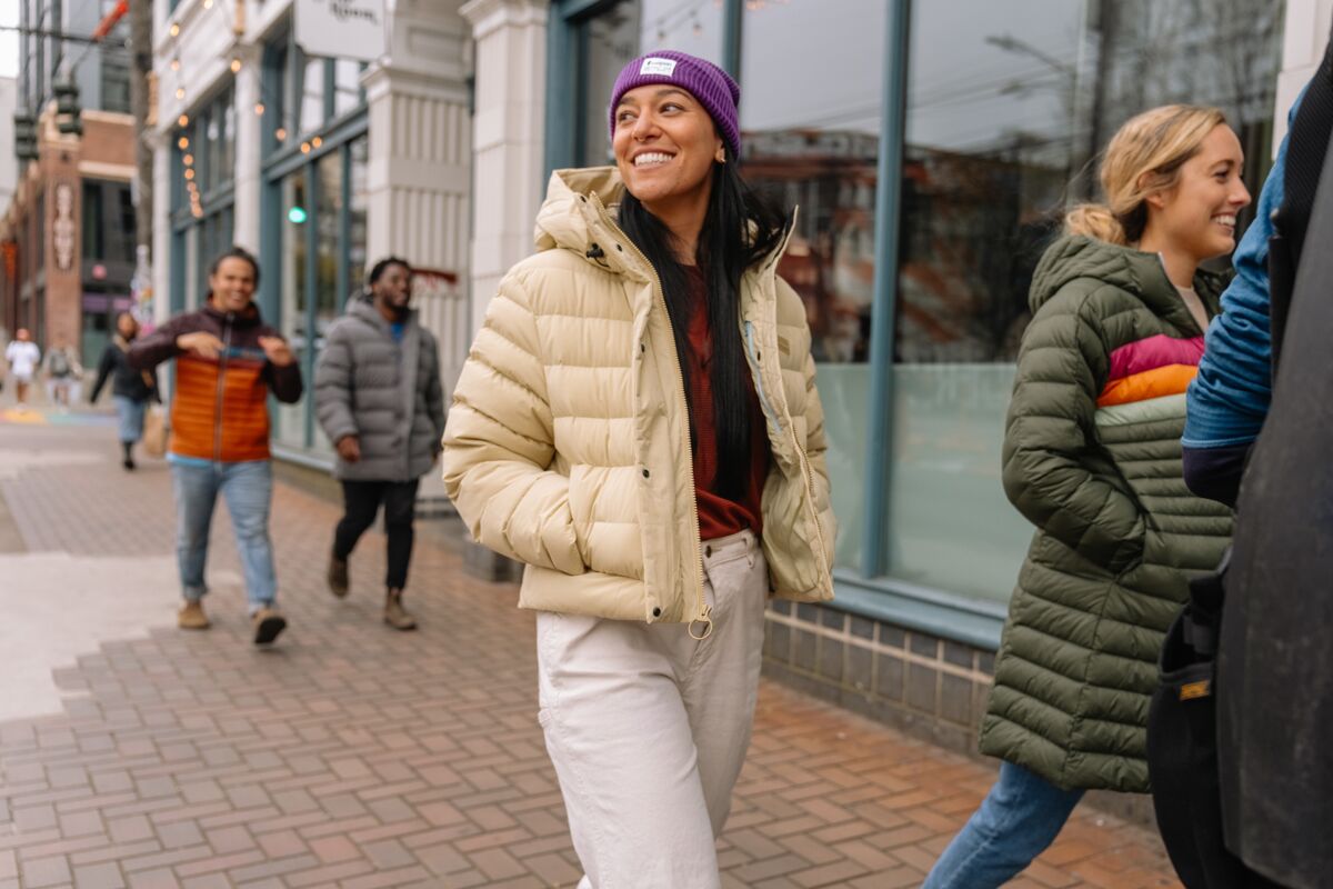 Alivio Down Jacket Women's - Image 24