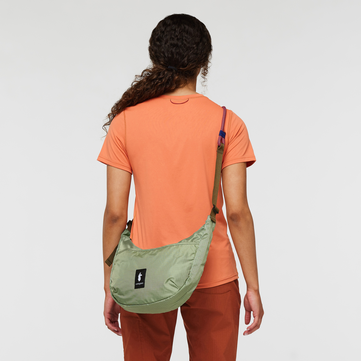 Trozo 8L Shoulder Bag every day - Image 8