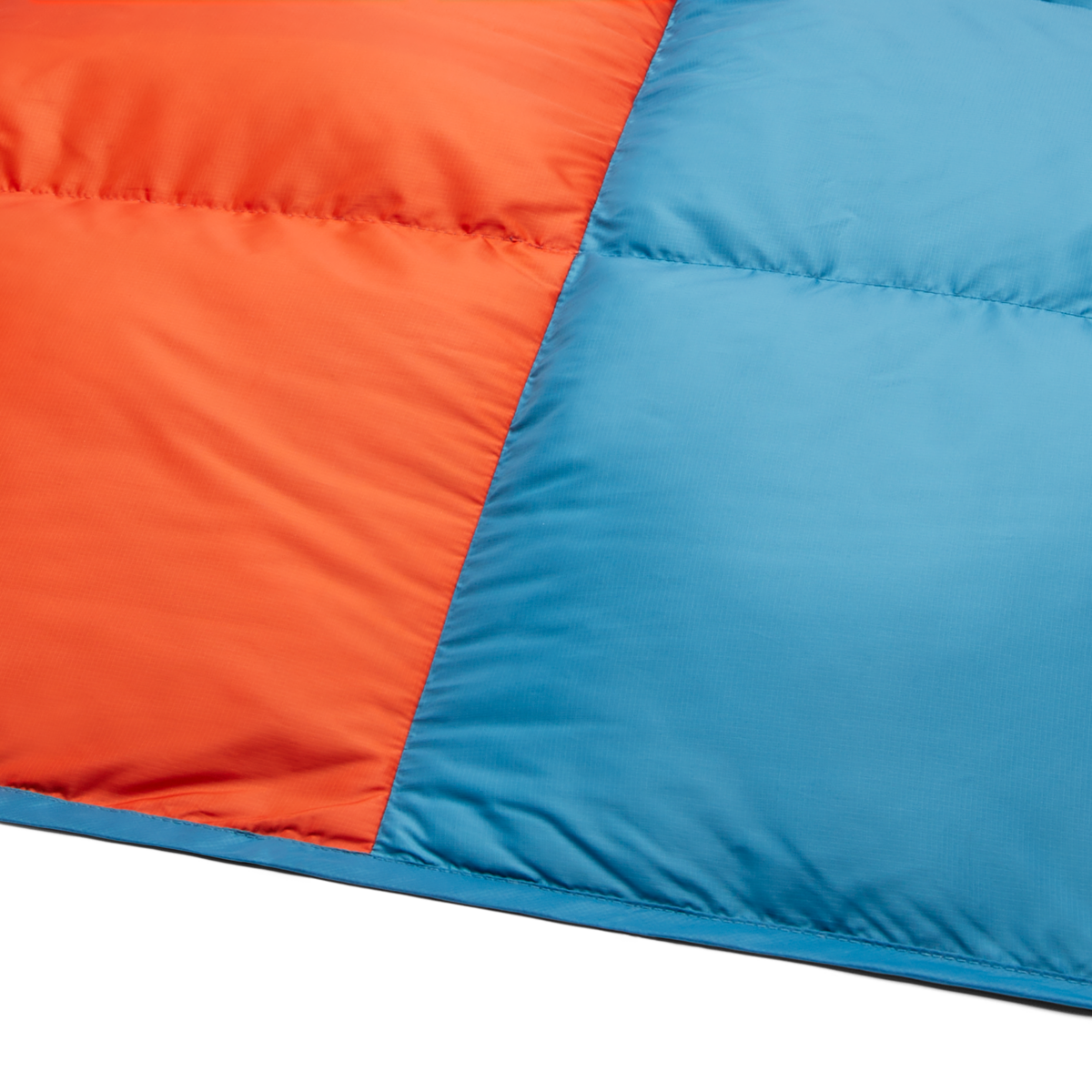 Fuego Down Blanket Single - Image 11