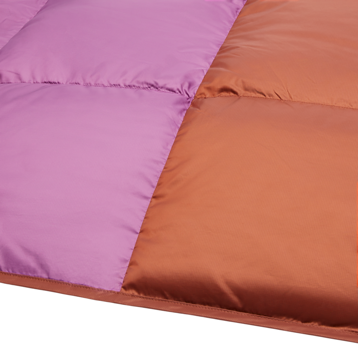 Fuego Down Blanket Single - Image 3