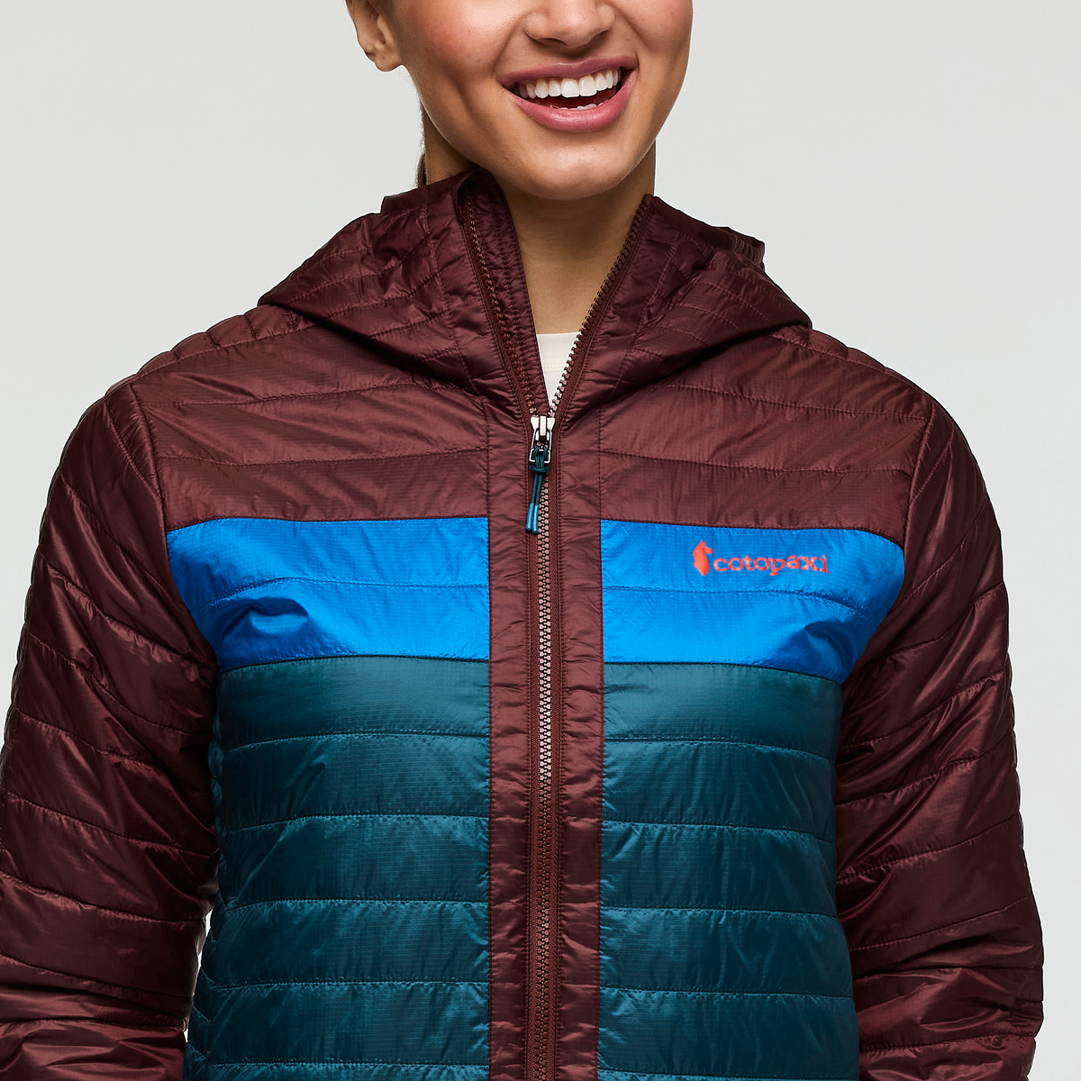 Capa Insulated Hooded Jacket Women's - Image 9