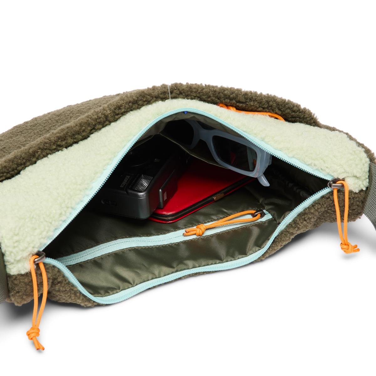 High Pile Fleece 6L Crescent Bag - Image 15