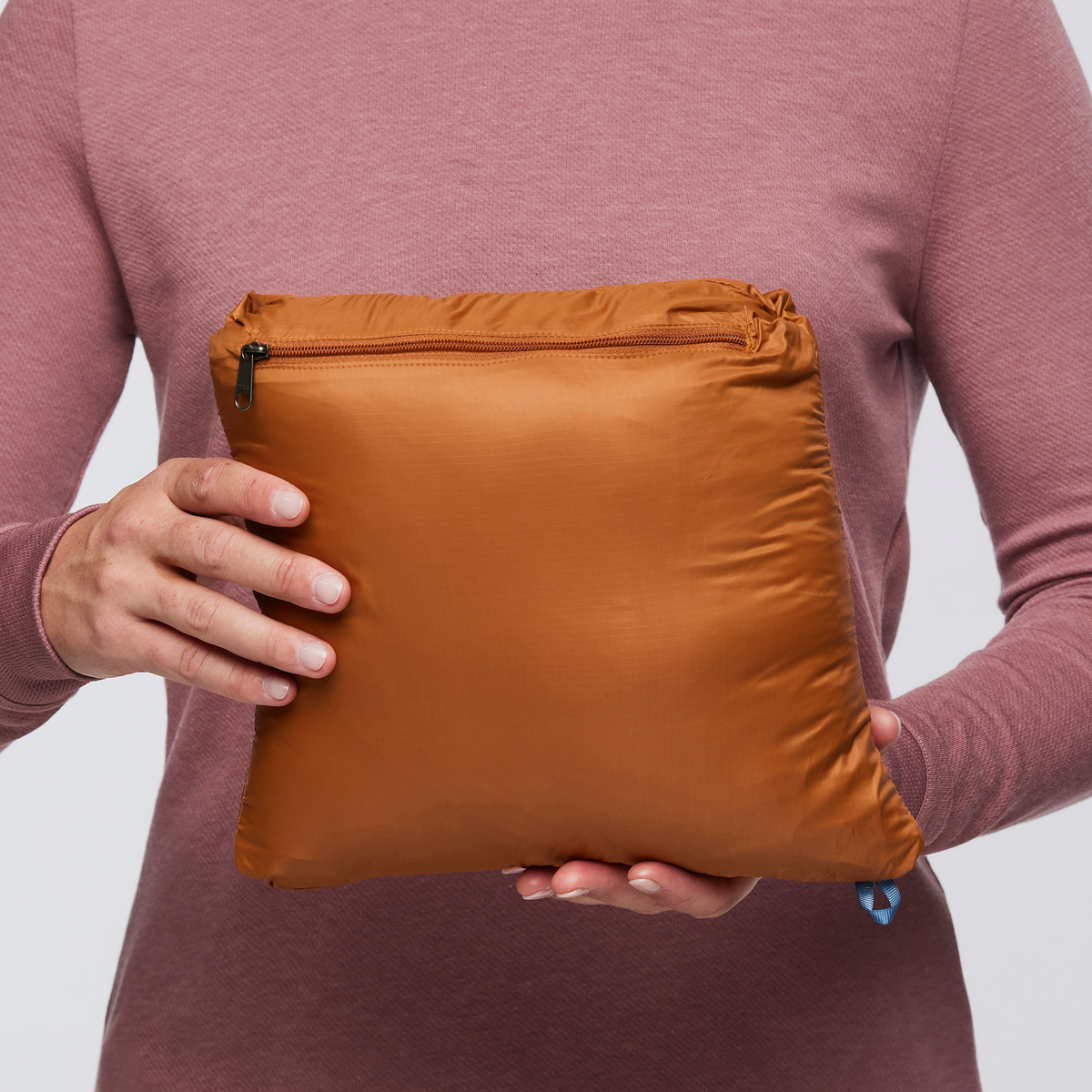 Fuego Max Down Hooded Jacket Women's - Image 14