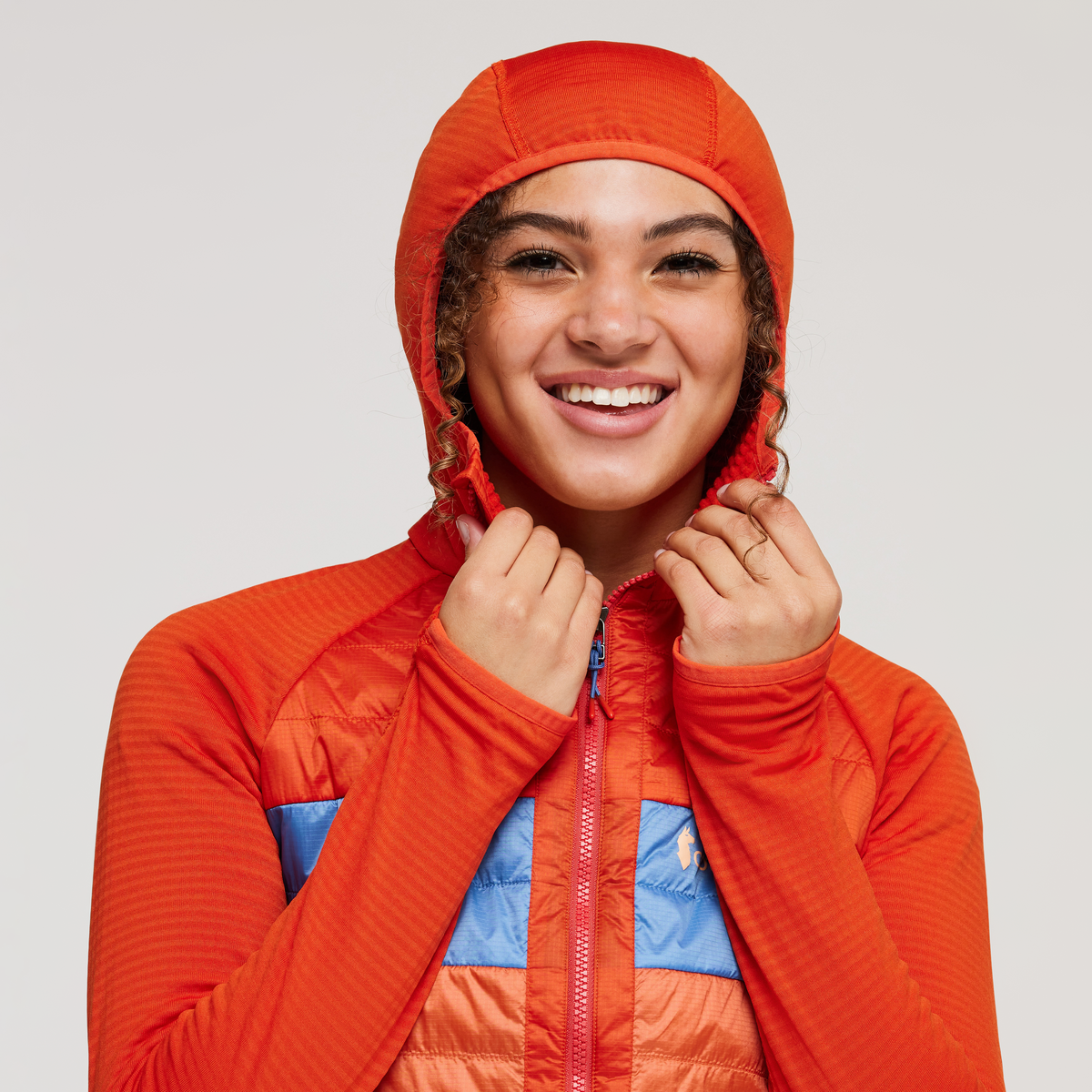 Capa Hybrid Insulated Hooded Jacket Women's - Image 6