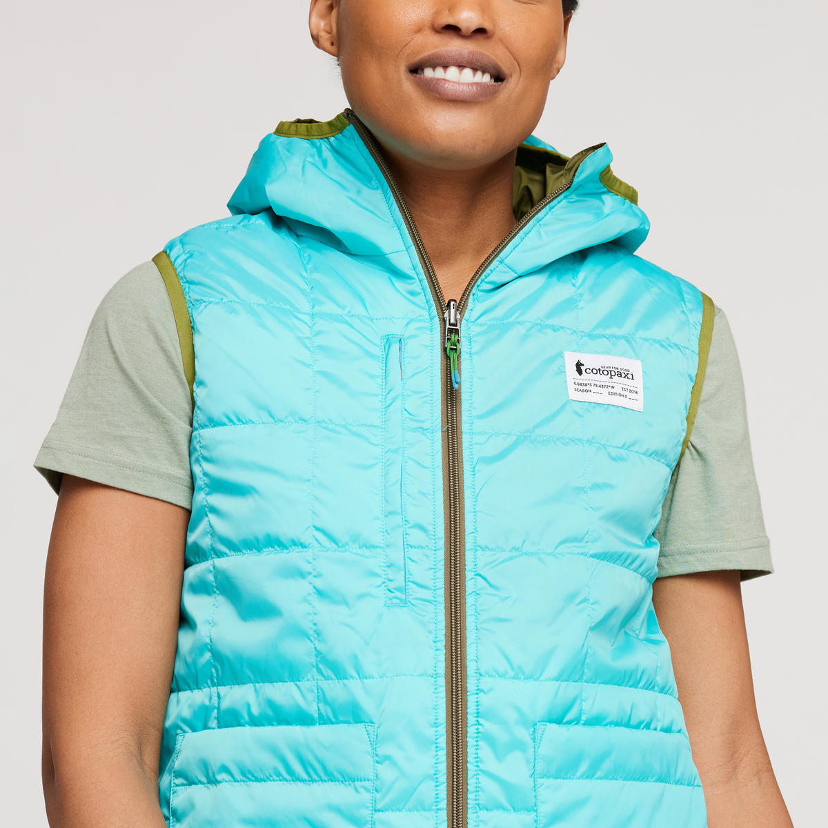 Teca Cálido Reversible Hooded Vest Women's - Image 24