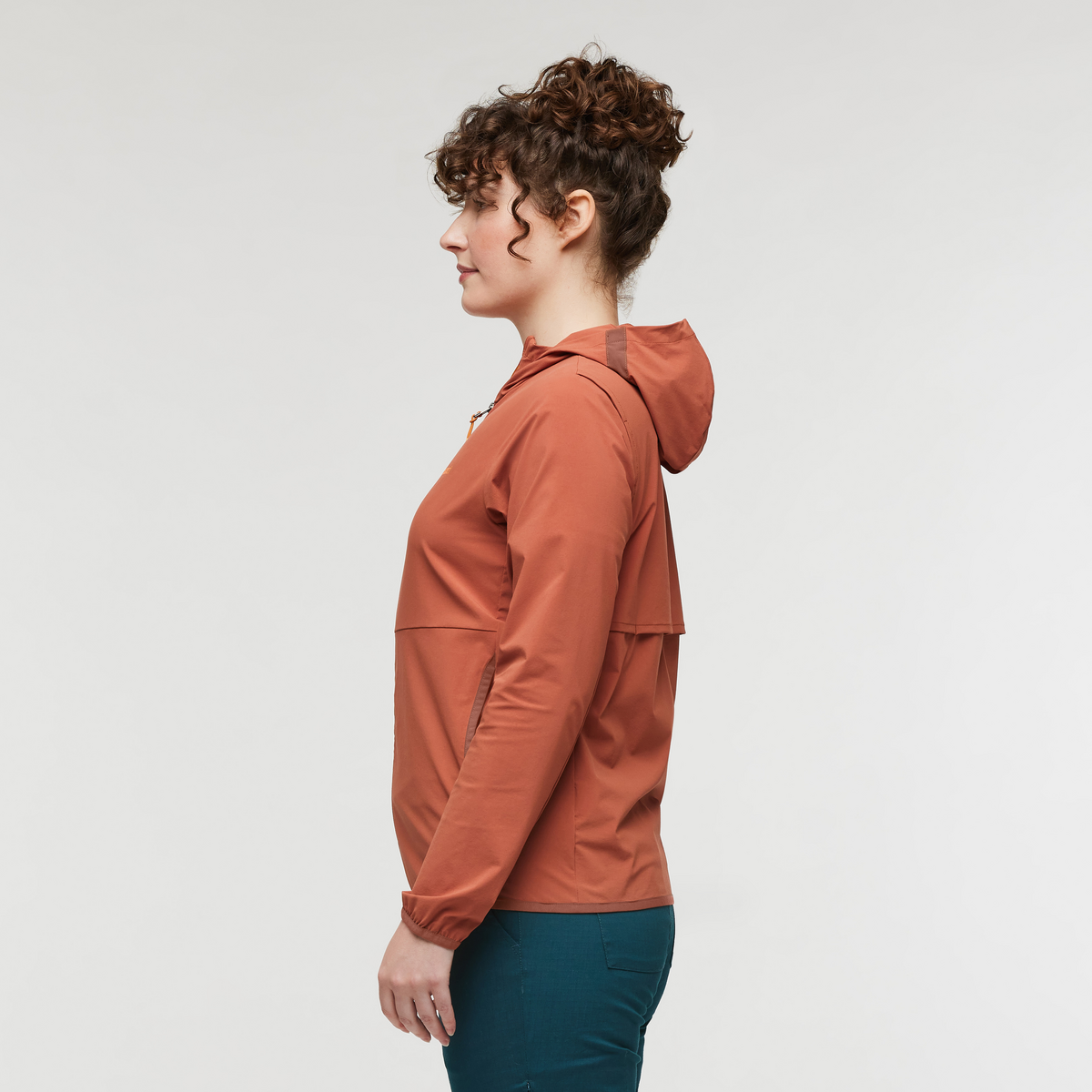 Vuelta Performance Windbreaker Jacket Women's - Image 3