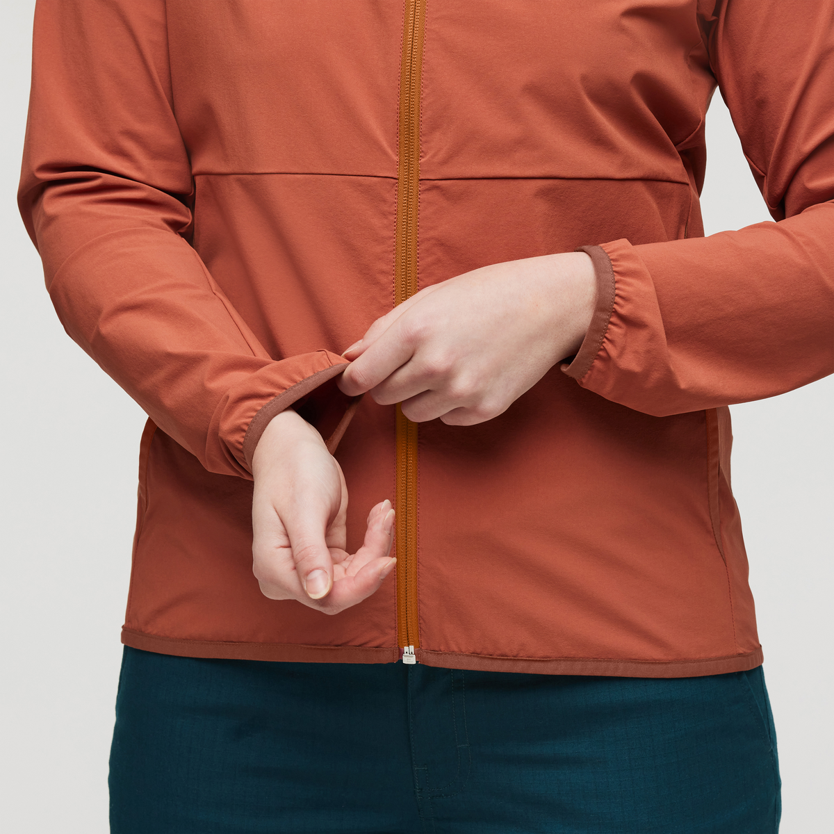 Vuelta Performance Windbreaker Jacket Women's - Image 6