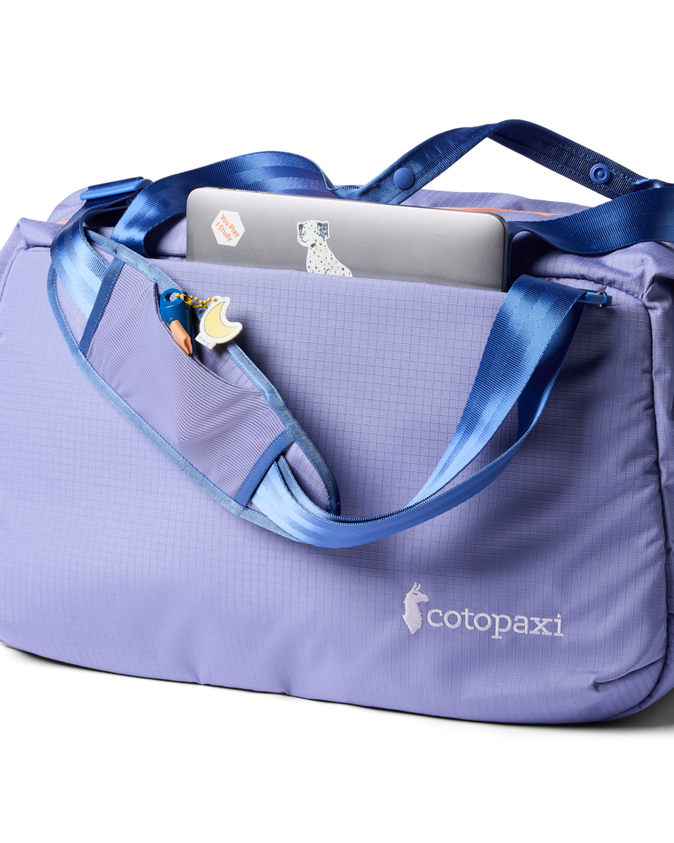 Viaje 35L Travel Duffel - Image 3