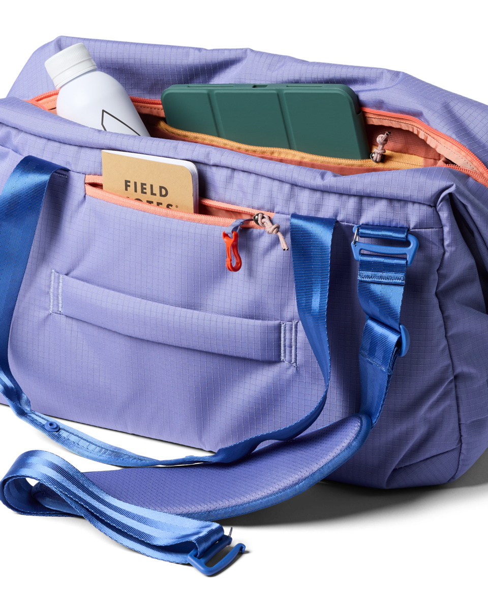 Viaje 35L Travel Duffel - Image 4