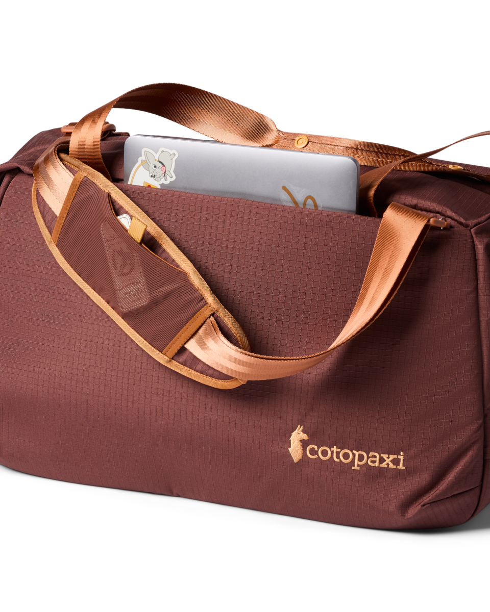 Viaje 35L Travel Duffel - Image 18