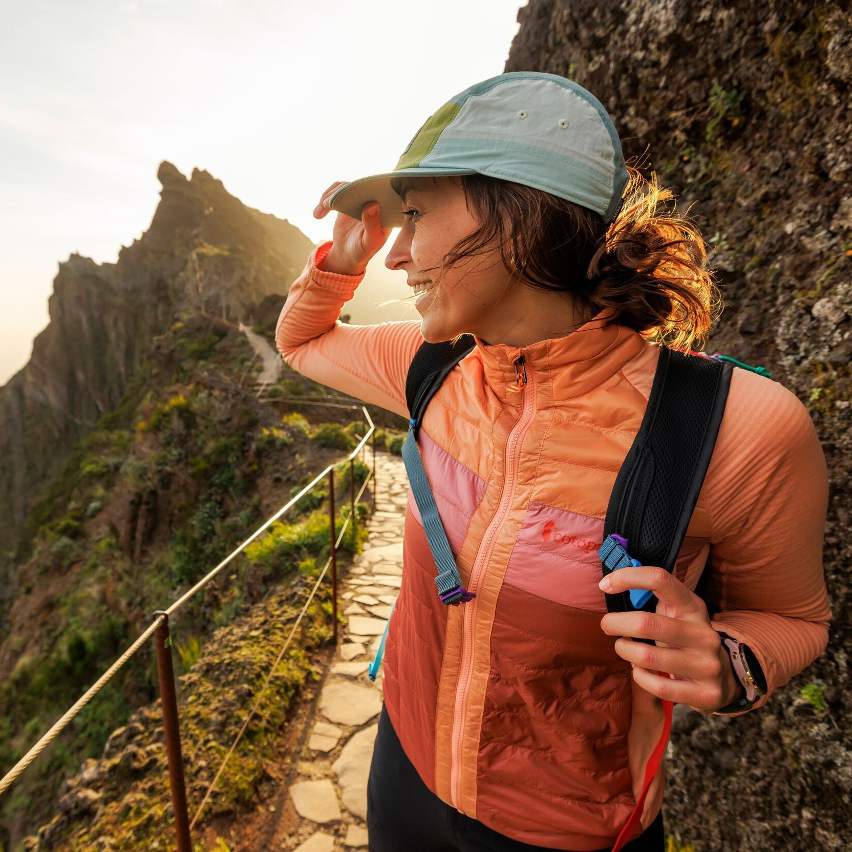 Capa Hybrid Insulated Jacket Women's - Image 8