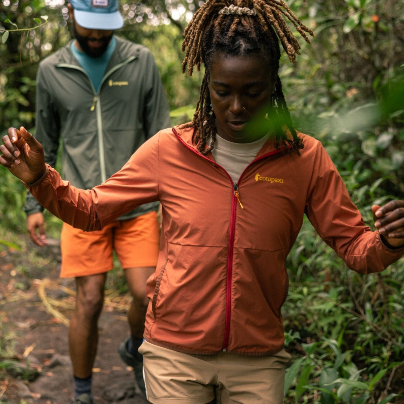 Vuelta Performance Windbreaker Jacket Women's - Image 8